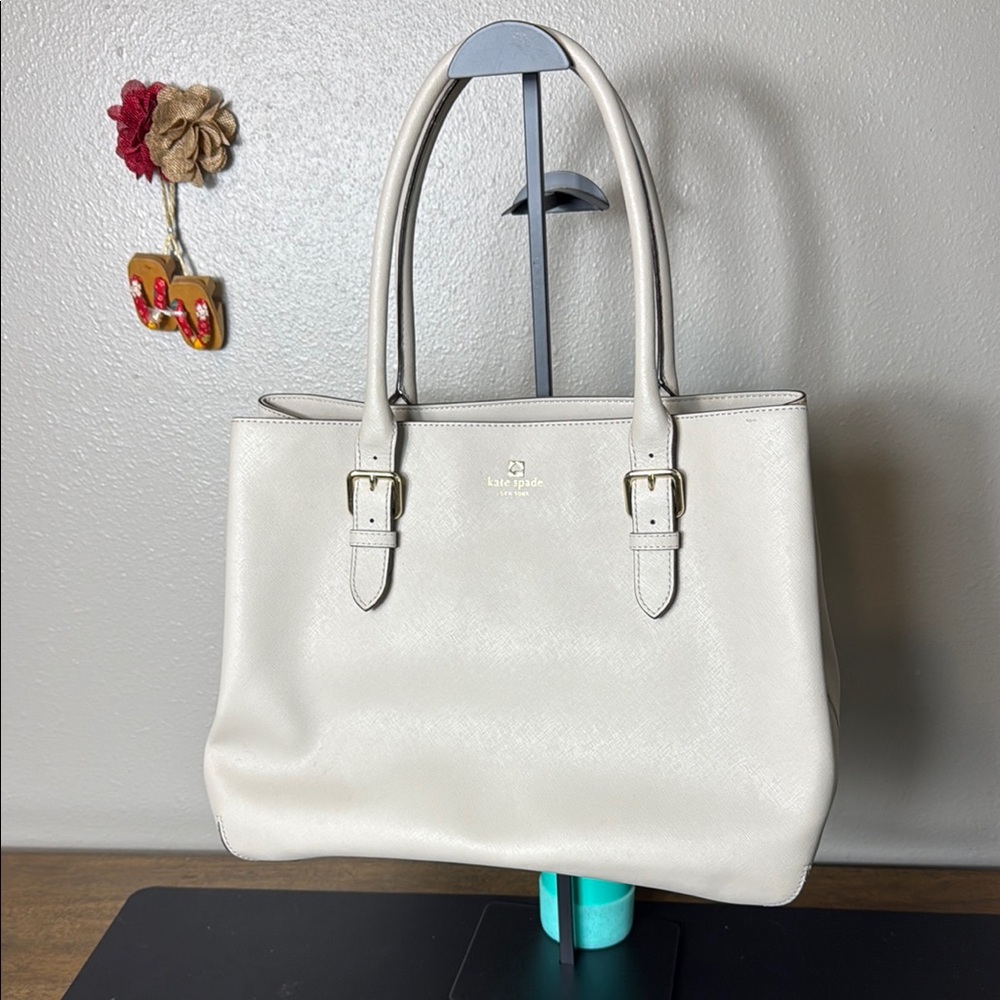 Kate Spade Tan Tote Bag with Structured Design
